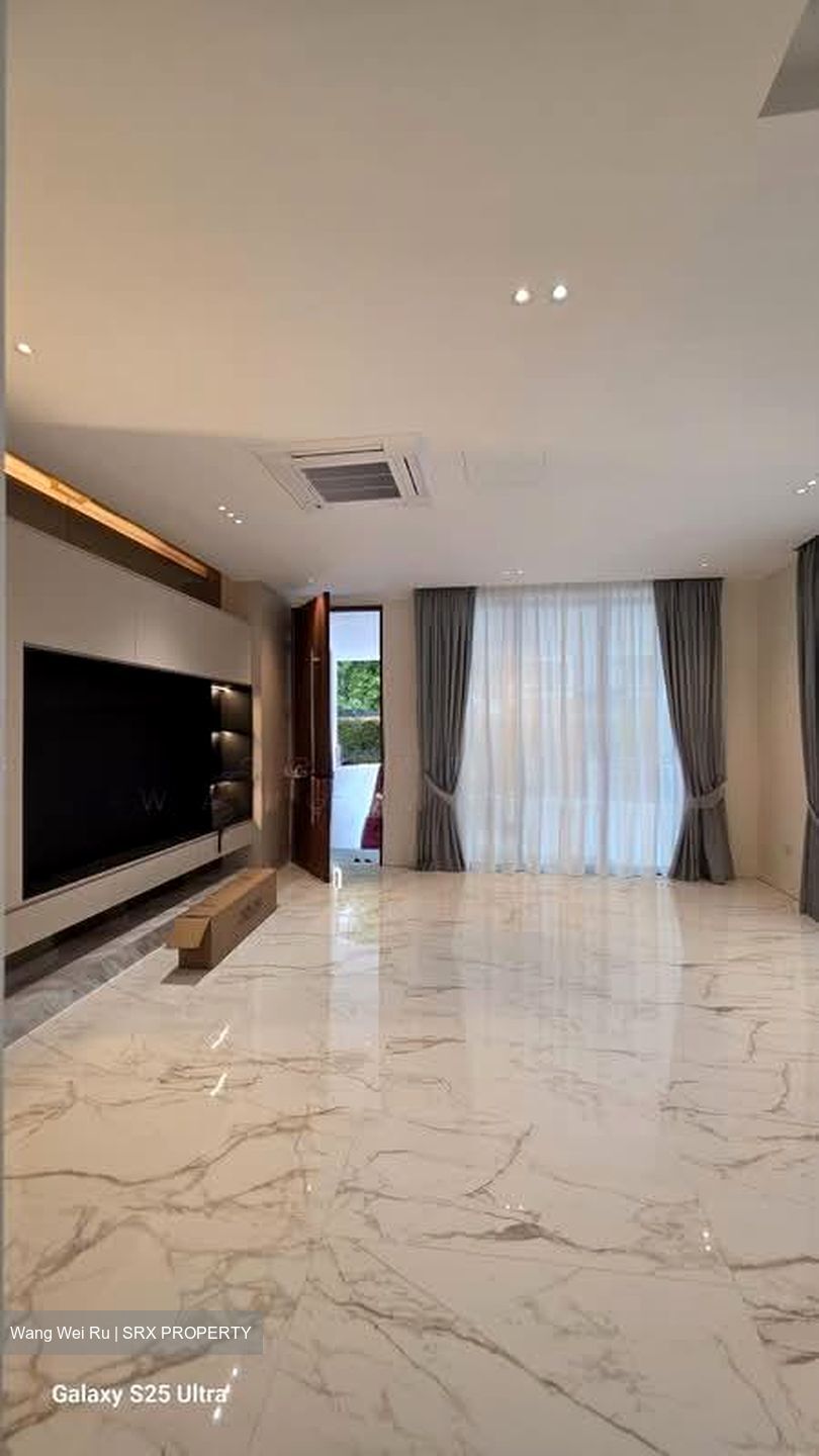 West Coast Road (D5), Terrace #529410431